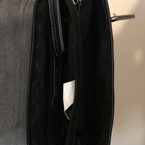 Faux leather small black Roots 73 purse - Picture 4 of 6